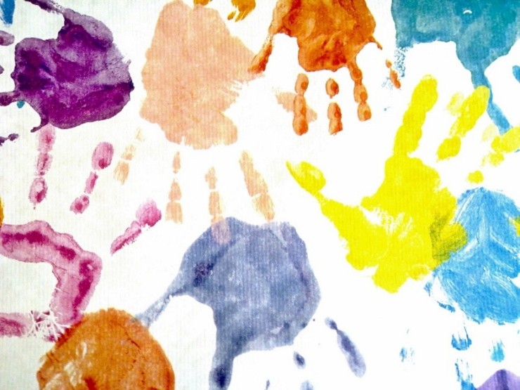 https://pixabay.com/nl/photos/hand-vinger-handafdruk-197895/ 