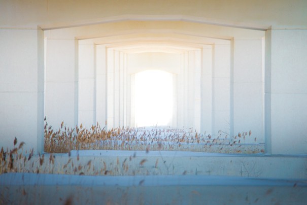 https://pixabay.com/photos/bridge-tunnel-door-building-4456255/